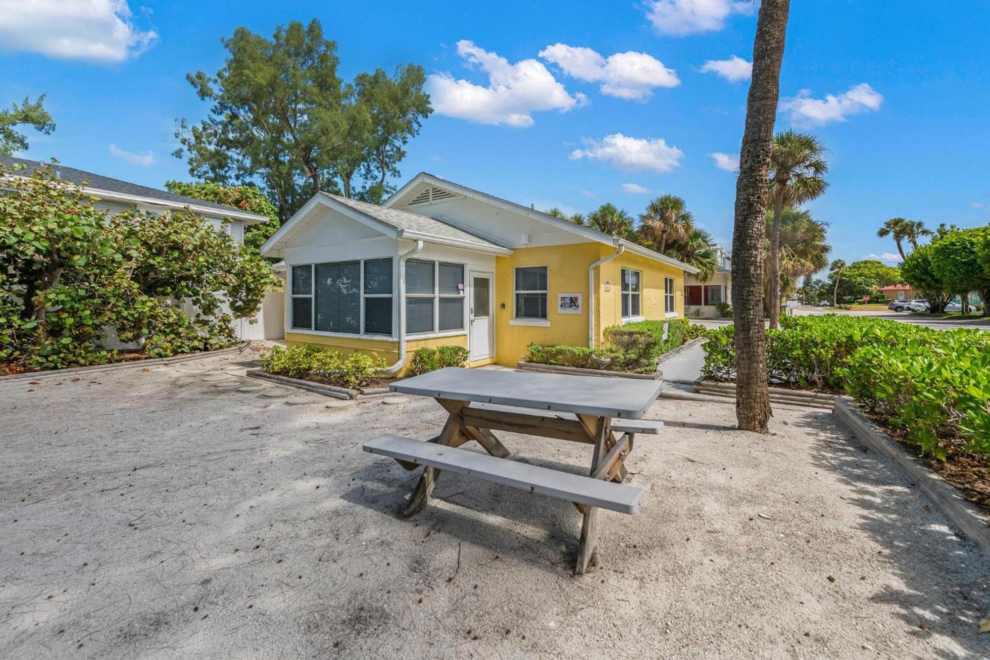 Whispering Waves East Villa Holmes Beach Exterior foto